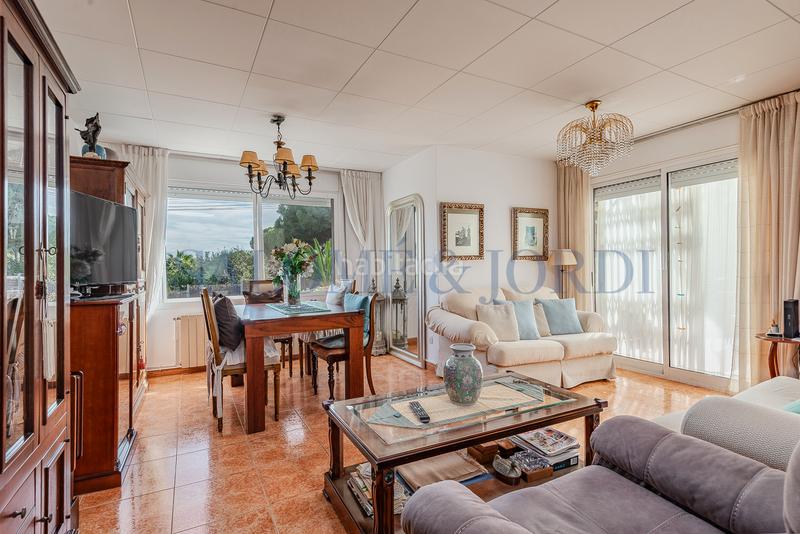 Foto 562b6f49-bf8a-4256-ac69-67f93d580c3e. Casa  muy bien ubicada y con vistas al mar en Cabrils