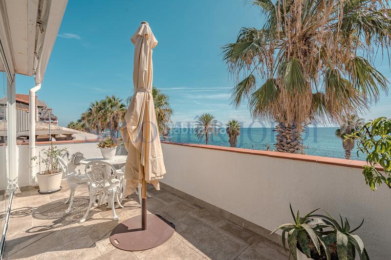 Foto 4dd0ef26-ea52-4308-b62d-656e217263f1. Haus mit heizung in Centre Vilassar de Mar