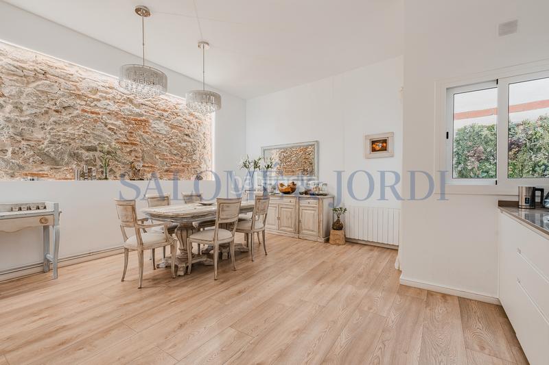 Foto c20f2d07-bc42-48b3-9f63-b59538da2a4c. Haus mit heizung in Centre Vilassar de Mar