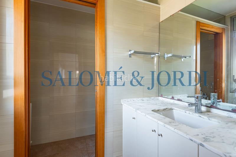 Foto 5f34ca37-bfa2-456e-b7f2-191f44308eff. Casa amb calefacció aparcament a Cabrils