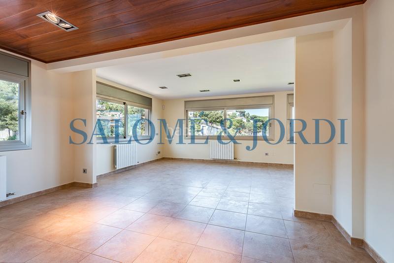 Foto a6dd0082-eb51-467b-952a-b06ef886de50. Casa amb calefacció aparcament a Cabrils