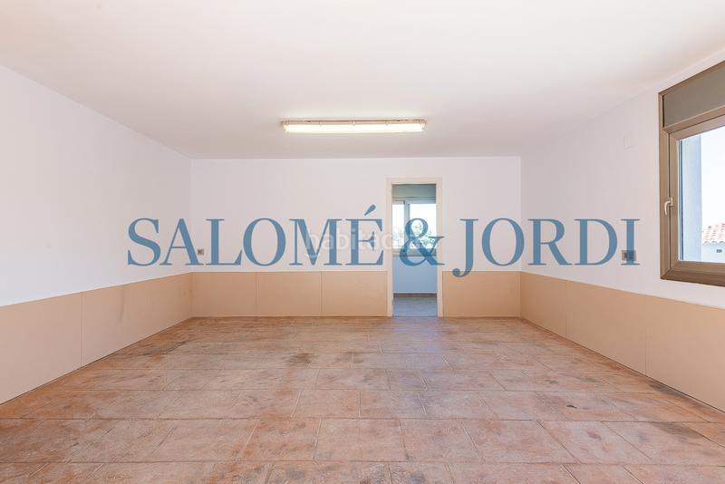 Foto b0422b49-c9f6-4bd3-8315-5f4f8cfff864. Casa amb calefacció aparcament a Cabrils