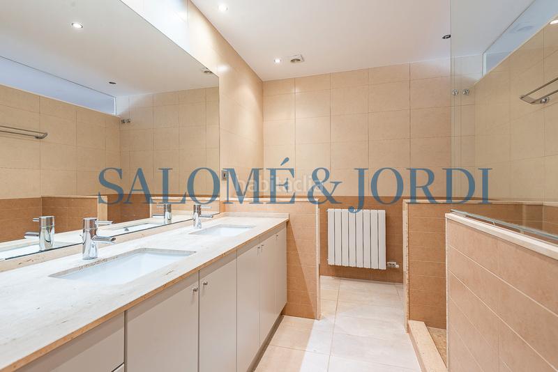 Foto f89a3e1d-a939-4856-8096-2a3cf371f62d. Casa amb calefacció aparcament a Cabrils