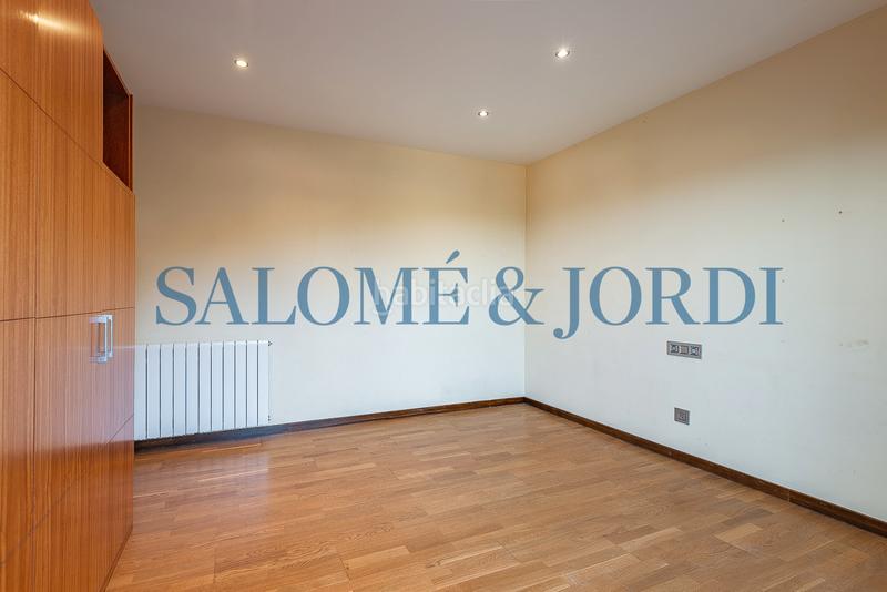 Foto acd7a1b6-c75c-429e-a6c4-8a7fd50f8ca9. House with heating parking in Cabrils