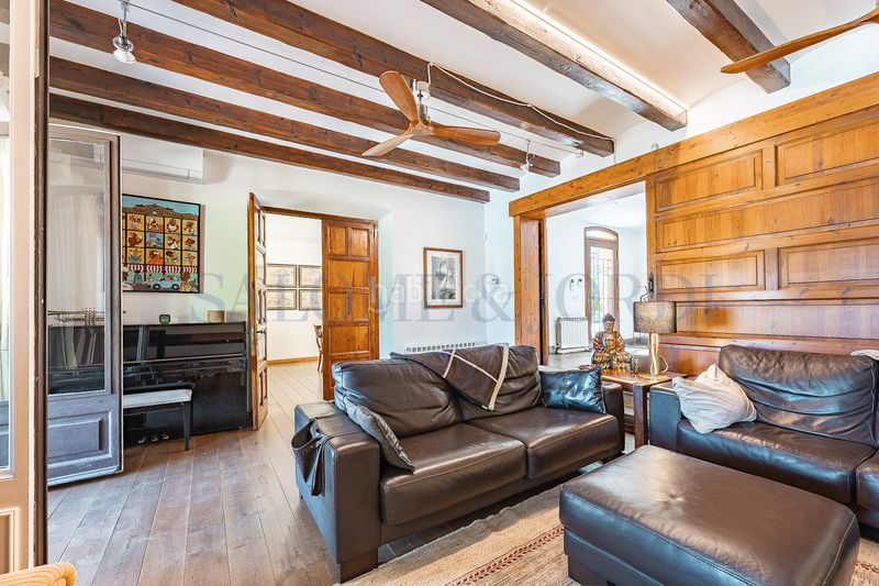 Foto 03719c5d-e8b0-443b-9876-45acfb8edc69. Haus mit kamin heizung parking pool in Nucli Urbà Argentona