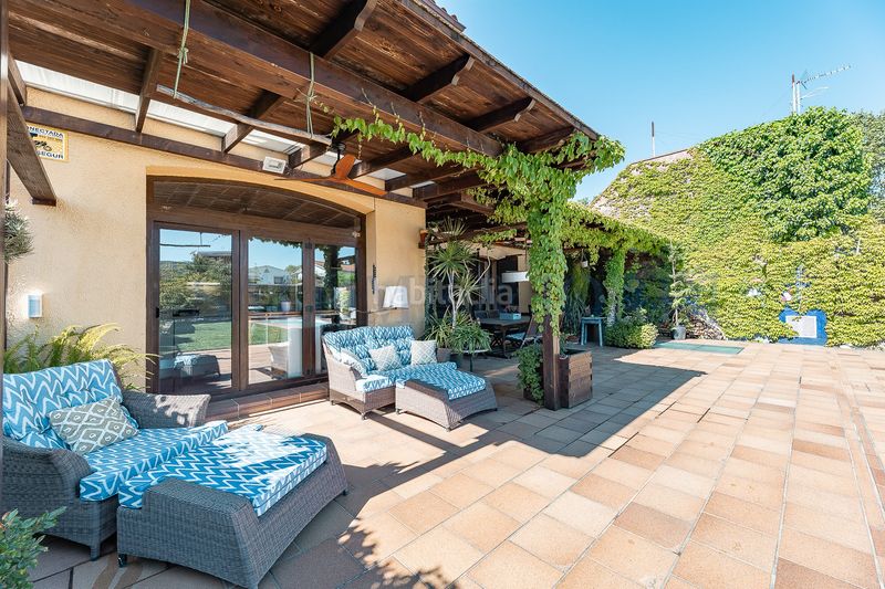 Foto 3ab31584-76b1-4fd5-ba9a-2c71d5249715. Haus mit kamin heizung parking pool in Nucli Urbà Argentona