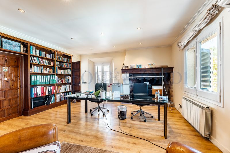 Foto 48cae085-002f-4d58-9434-fb1f097f3fd1. Haus mit kamin heizung parking pool in Nucli Urbà Argentona