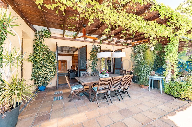 Foto 49ef98d4-3c08-474d-b61c-f893a39abcd0. Haus mit kamin heizung parking pool in Nucli Urbà Argentona