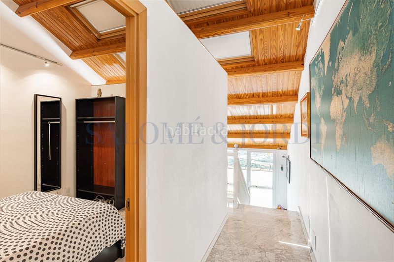 Foto d3334ac3-ca5e-4f62-80a9-64e81c5ada07. Casa amb xemeneia calefacció aparcament piscina a Cabrils