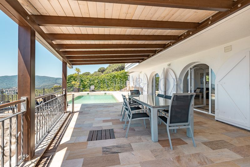 Foto f0c8457a-190c-42ea-9908-70139a9ab57b. Casa amb xemeneia calefacció aparcament piscina a Cabrils