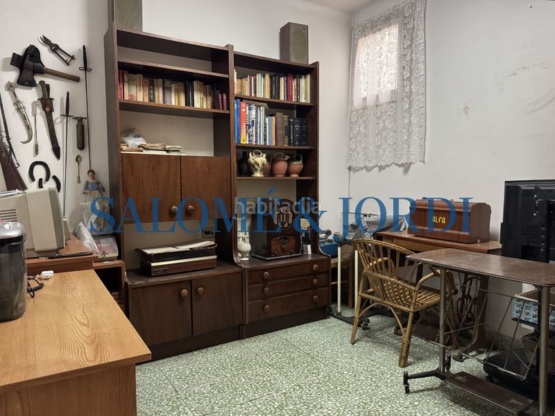 Foto f307adcb-efbb-4b9a-a7dd-815aa7df23ea. Pis amb calefacció a Centre Mataró