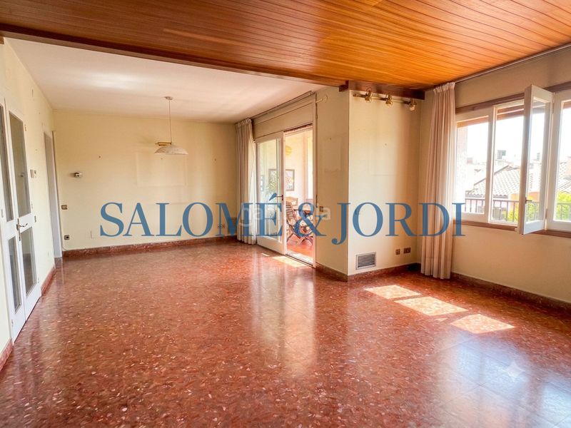 Foto d06b4dcb-1bec-4690-9096-723767ce7200. Pis amb aparcament a Centre Vilassar de Mar