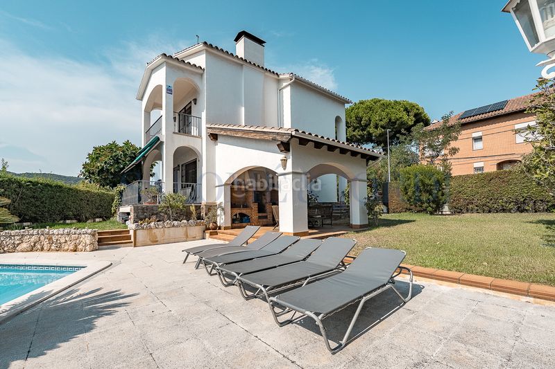 Foto 65b53f52-9d0c-467f-948d-262f098b768c. Casa amb xemeneia calefacció aparcament piscina a Vilassar de Dalt