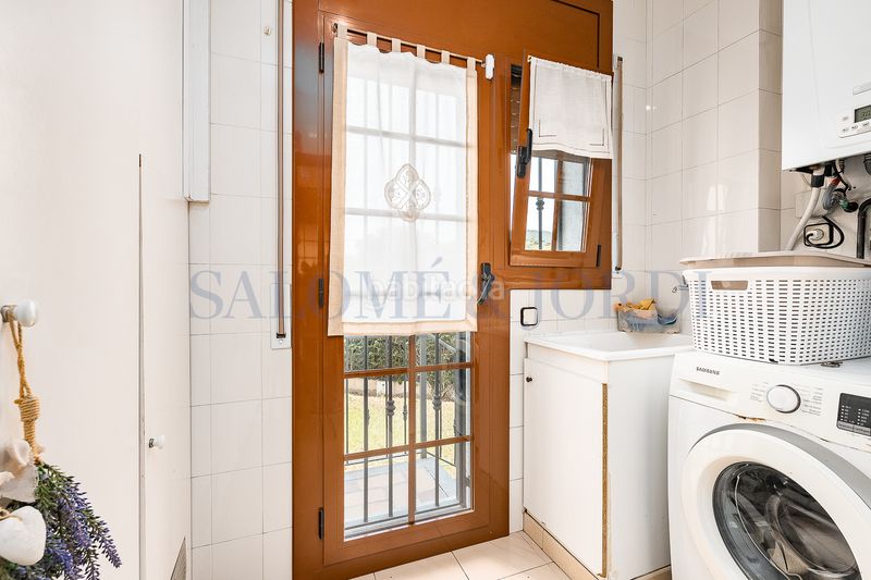 Foto 70f72689-9134-4f9d-9a75-d7129ff94162. Casa amb xemeneia calefacció aparcament piscina a Vilassar de Dalt