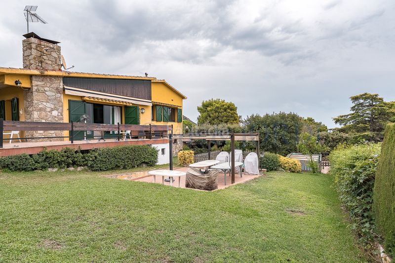 Foto 45c83925-c094-450f-b294-450953b8d457. Chalet con camino riscaldamento parcheggio piscina in Vilassar de Dalt