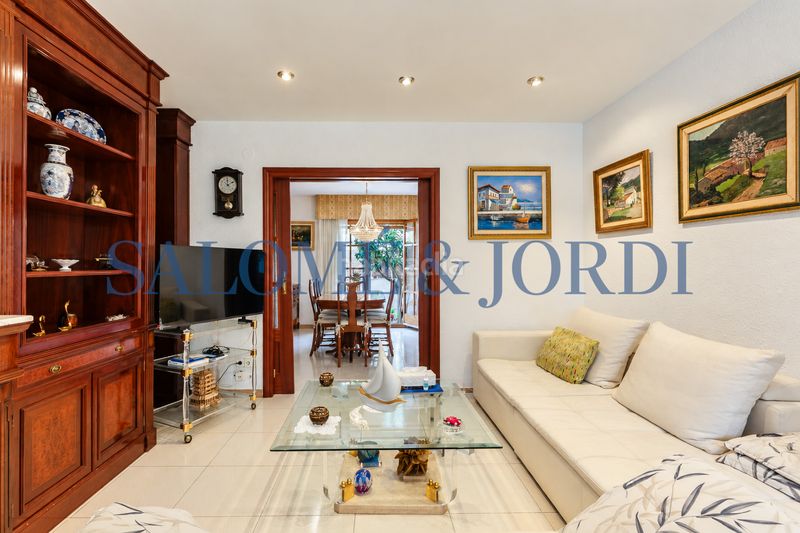 Foto 0af14cf9-7cac-4627-92c7-4858a6da0523. Casa adossada amb calefacció aparcament a Cabrera de Mar