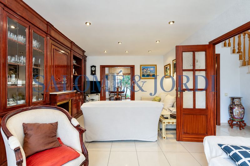 Foto c7a53c6d-74fd-4e0f-8a71-73389428d9af. Casa adossada amb calefacció aparcament a Cabrera de Mar
