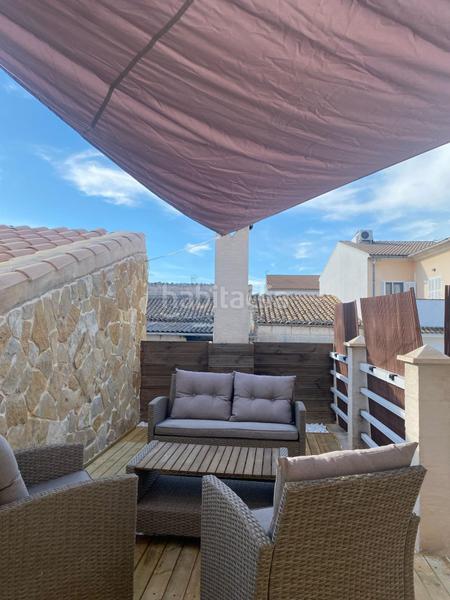 Foto 310fb250-9143-44a5-a62b-ae37eaa1d7b0. Pis a Muro