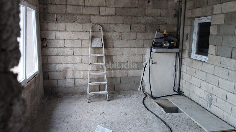 Foto 7f33e6e0-ca38-4b52-ba49-d26fb72b5bbc. Pis a Muro