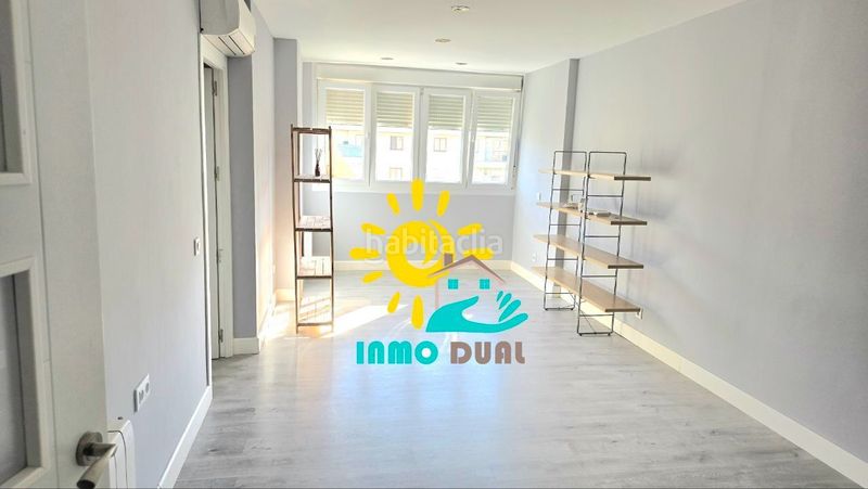 Foto abb3c794-173c-43a4-a32d-1d3c4f1d7a85. Alquiler piso vive en valdepasillas amplio piso exterior de 3 dormitorios y sin muebles en Badajoz
