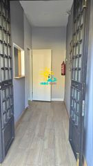 Traspàs Local Comercial a Santa Marina. Traspaso de local en el centro, adaptable a múltiples negocios y