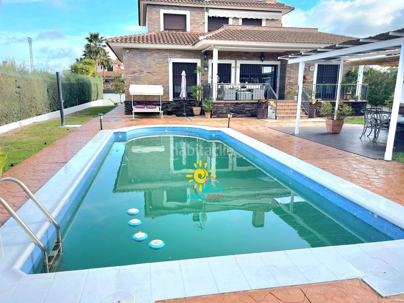Foto 49c965c5-1005-46b9-aec2-419540f5358a. Casa con riscaldamento parcheggio piscina in Golf Guadiana Badajoz