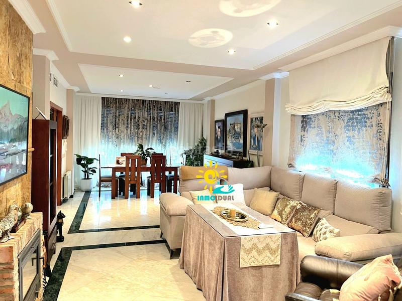 Foto 8a7a40ae-bad8-4ac7-ba7c-8bd67972389b. Casa con riscaldamento parcheggio piscina in Golf Guadiana Badajoz