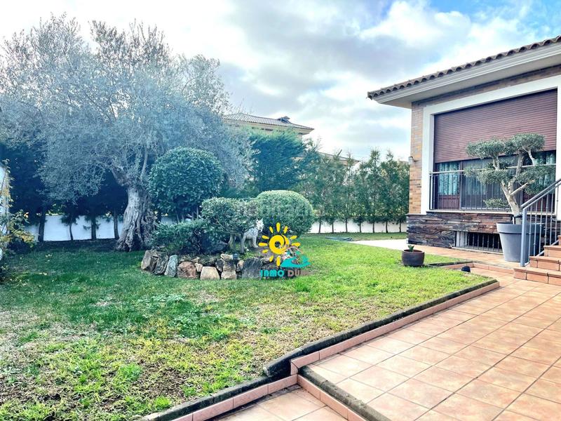 Foto d207c7a7-34fa-4a67-ab60-7451e9c6f9be. Casa con riscaldamento parcheggio piscina in Golf Guadiana Badajoz