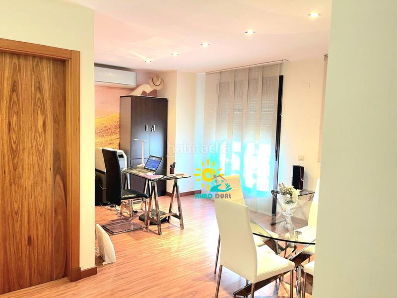 Foto d27aacce-5db0-43a4-a49e-4250509a345f. Casa con riscaldamento parcheggio piscina in Golf Guadiana Badajoz