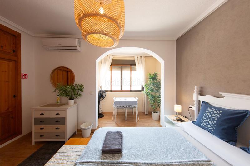 Foto 4dbdd4b0-9153-4e28-9521-ecc9b83a4eeb. Casa adosada chalet adosado en venta . en El Moncayo - El Pòrtic Guardamar del Segura