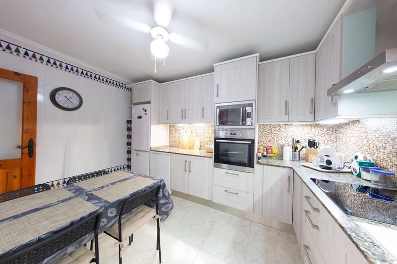Foto e69781b7-8a01-42cf-9eb6-b02f8c70af13. Casa adosada chalet adosado en venta . en El Moncayo - El Pòrtic Guardamar del Segura