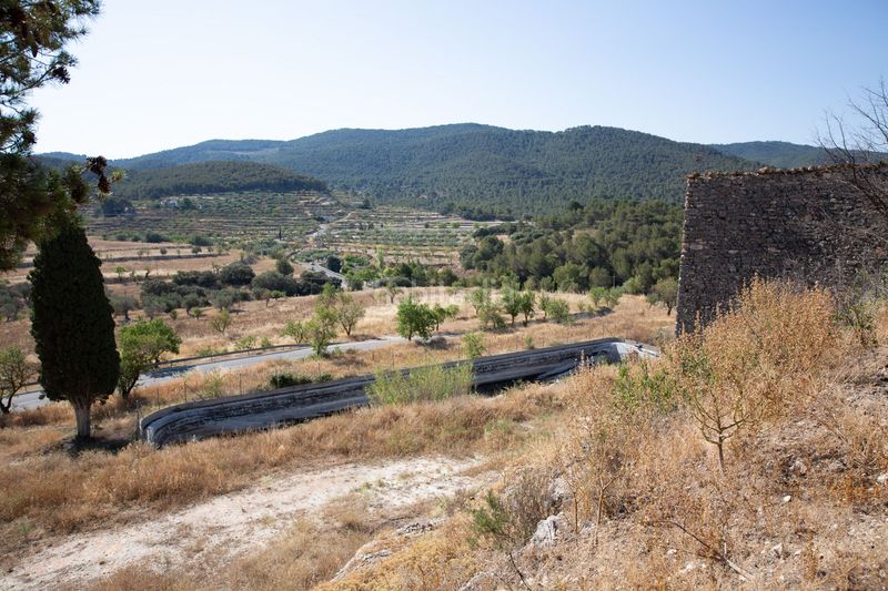 Foto 6a8044d5-1954-481d-8f1f-c2b6ec18994c. Masia amb calefacció a Torre de les Maçanes (la)
