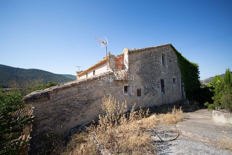 Foto fba76370-2f63-40db-9726-2d011f89a46c. Masia amb calefacció a Torre de les Maçanes (la)