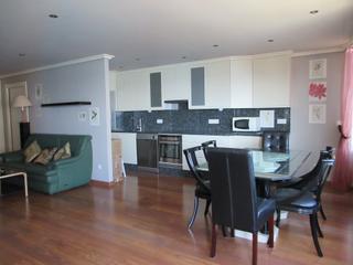 Appartement à Albufereta. Se vende apartamento con vistas al mar.