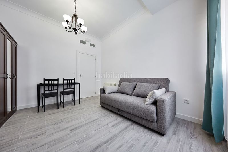 Foto f75b0d2c-78dd-4c3e-a209-ce76af8ba426. Pis amb calefacció a Barrio del Centro Alicante