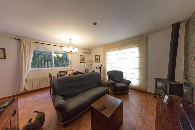 Foto 076427d1-9372-47a3-abac-0376dff8d3c1. Casa adosada  en Aigües