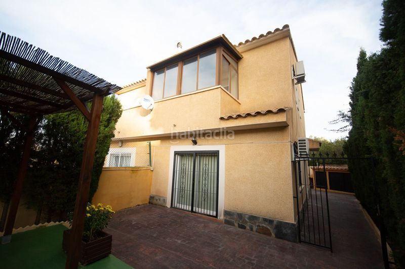 Foto a9ae31b6-d9fc-49bc-8a3e-ec2f247b5d3d. Casa adosada  en Aigües