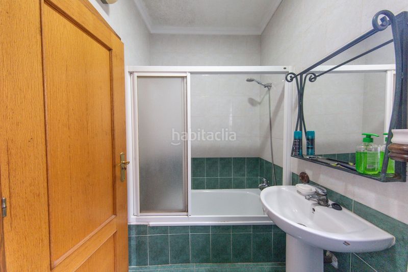 Foto b0020c6d-c04a-492f-89ff-6ec8e498d44b. Casa adossada amb calefacció a Aigües