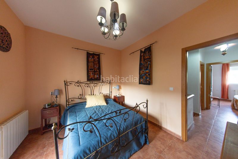 Foto c3e795ab-542d-4ff2-9079-e219e46cedd6. Casa adossada amb calefacció a Aigües