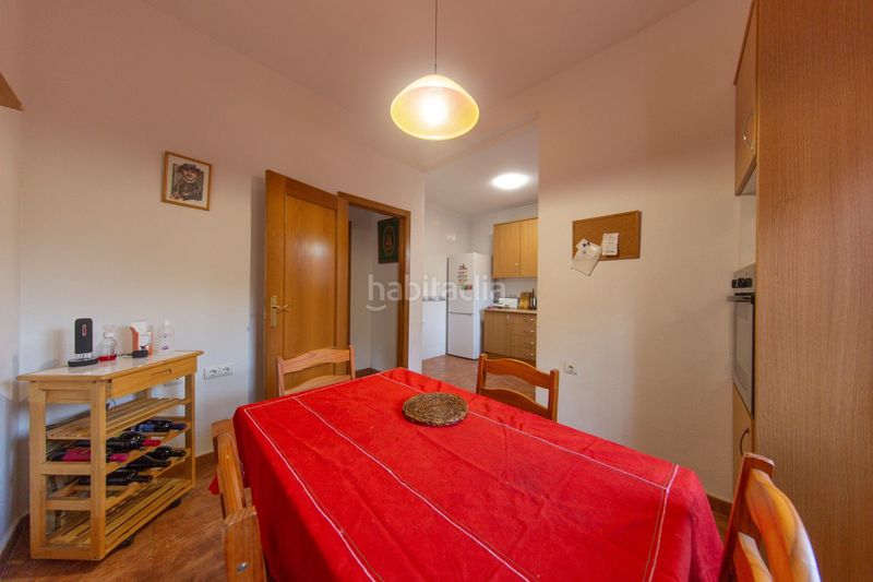 Foto dc482645-c805-423d-ae49-1d379d9a991c. Casa adossada amb calefacció a Aigües