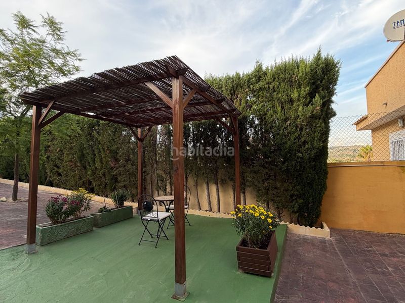 Foto f151fae0-941e-40e9-a43f-e2c06b93165e. Casa adosada  en Aigües