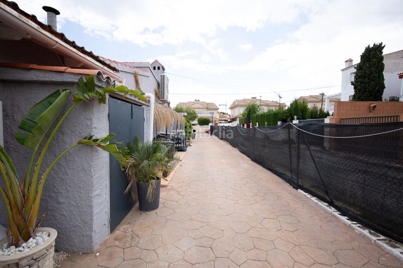 Foto 5d61f7b7-3fcb-4ce8-a6b6-417bcd541913. Local comercial a Coloma Nucia (la)