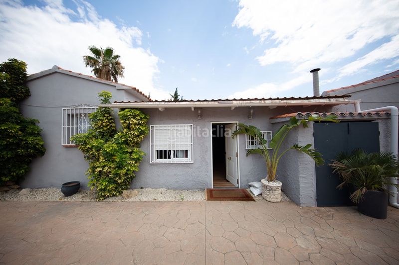 Foto ce4b1202-d554-42c7-9202-0a1ebd2b4776. Local comercial a Coloma Nucia (la)