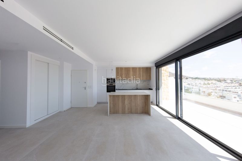 Foto 85ef2187-ba5f-423d-b08a-ae43d6f99ece. Lloguer àtic amb calefacció piscina a balcón de Finestrat-terra marina Finestrat