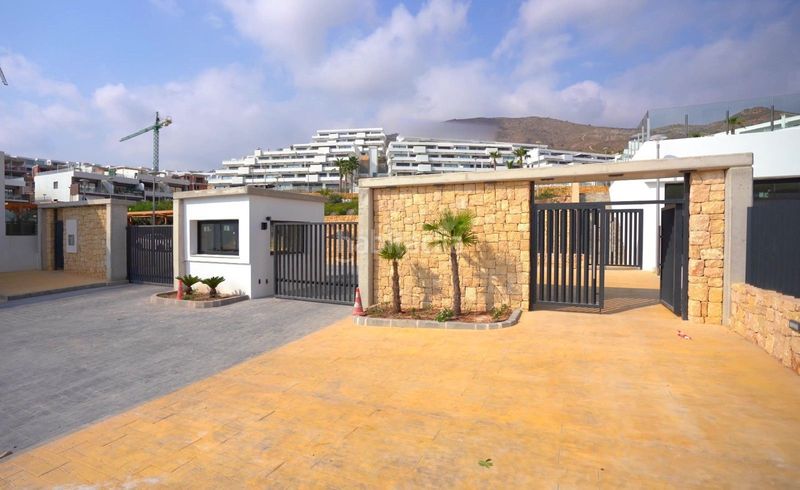 Foto 381f3131-5c09-4967-83f0-f26298c2bbde. Affitto duplex con riscaldamento in balcón de Finestrat-terra marina Finestrat