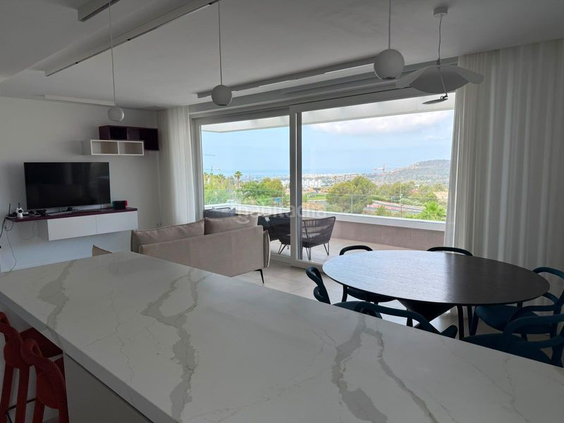 Foto d41d8357-3a6e-4f3e-84de-e8cda955e302. Lloguer casa amb calefacció piscina a cala Finestrat Finestrat