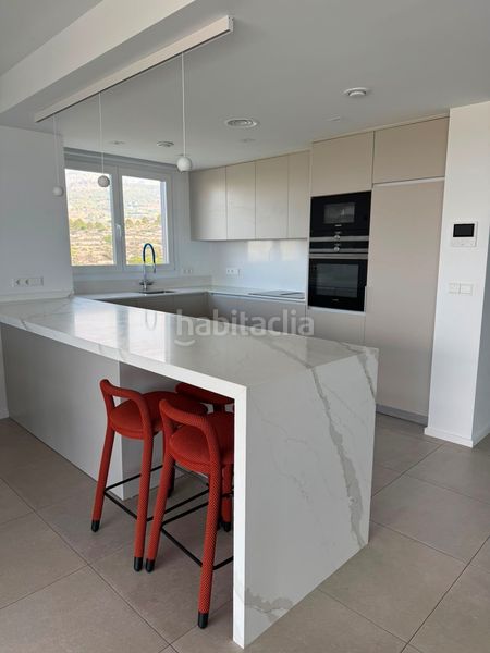 Foto e5b9455a-fa97-4a09-8f2d-11a20f823bfa. Lloguer casa amb calefacció piscina a cala Finestrat Finestrat