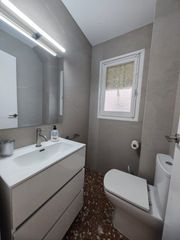 Miete Etagenwohnung in Carolinas Altas. Alquiler piso reformado en carolinas altas