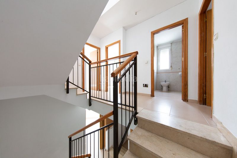 Foto ad7d2a18-dab7-465b-a7eb-c10687ef2cc1. Triplex avec chauffage dans Pinoso