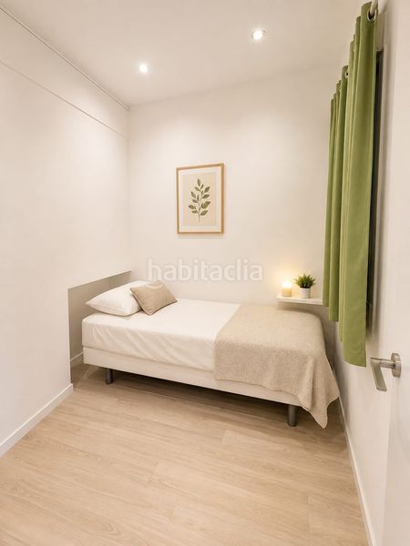 Foto cfaa58a4-85b4-4d27-9624-08a9442b80f7. Rent triplex with heating in Casco Antiguo - Puerto Benidorm